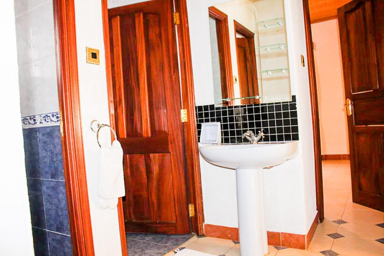 Windy Ridge Karen View Palace Apartment Nairobi Exteriör bild